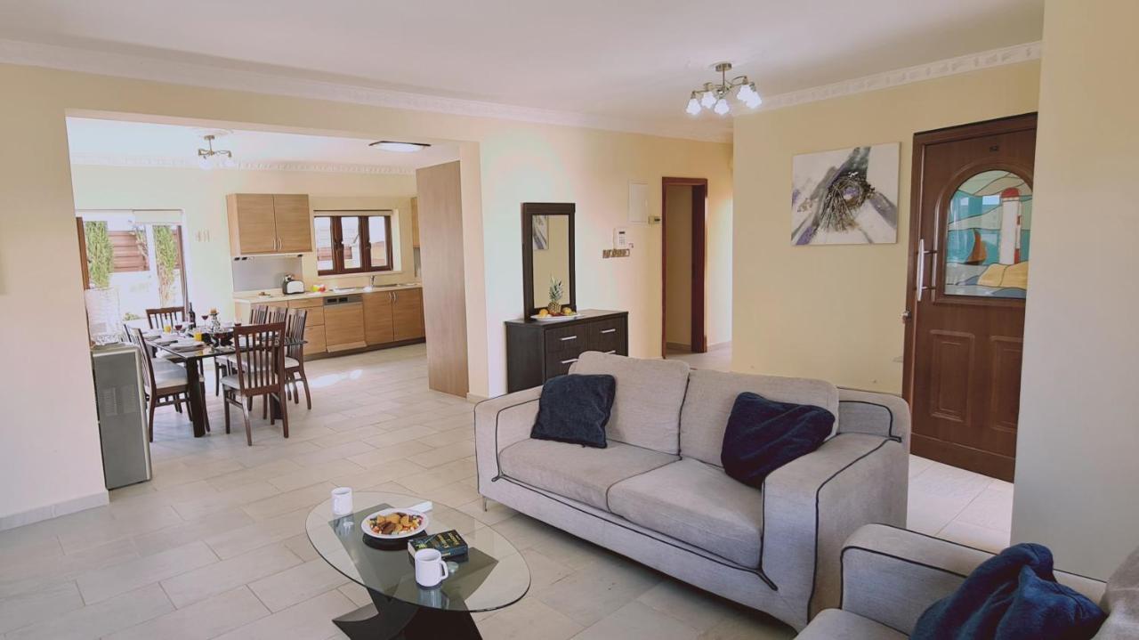 Stay Ocean View Villa Paralimni Eksteriør billede