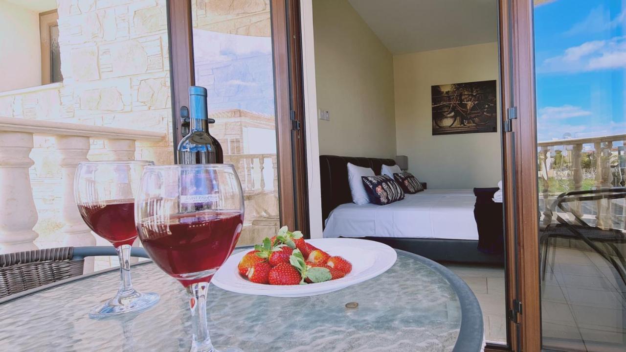 Stay Ocean View Villa Paralimni Eksteriør billede